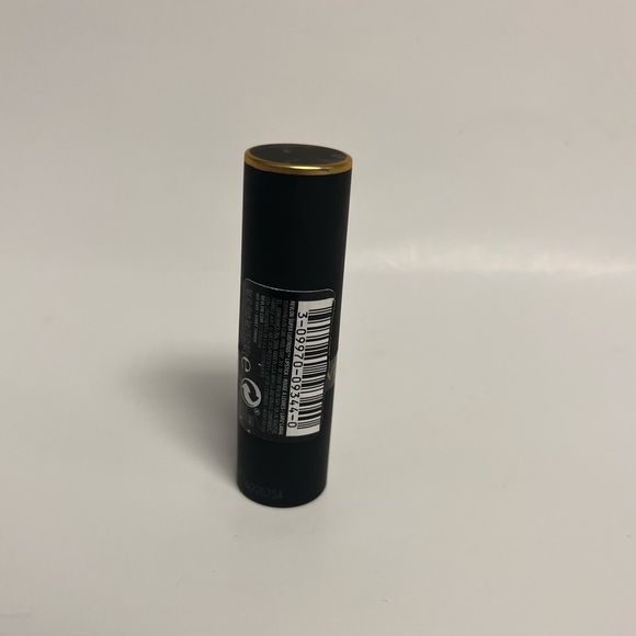 Super Lustrous Revlon Lipstick - Picture 2 of 5